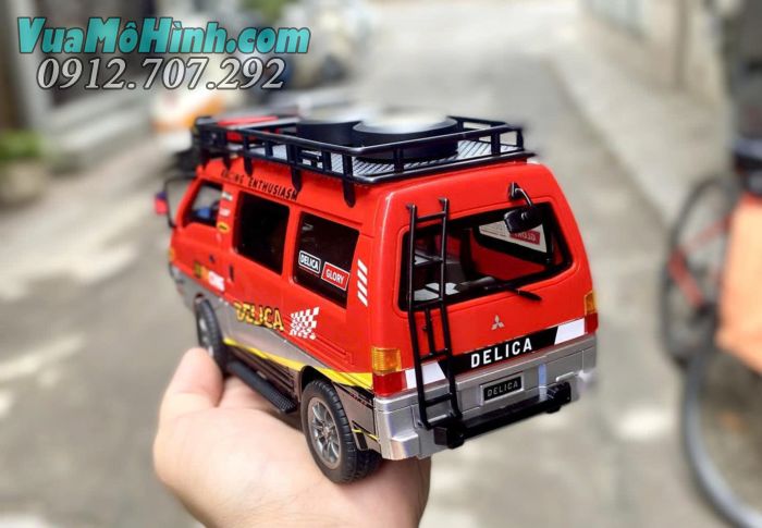 "Xe điều khiển từ xa Delica 4WD hộp số cơ khí đa chế độ phiên bản địa hình 1/24 