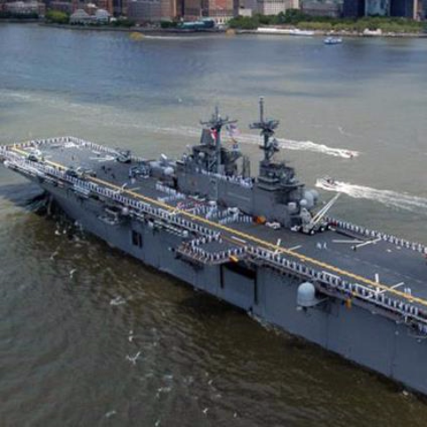 Mô hình hàng không mẫu hạm USS tàu sân bay quân sự Mỹ điều khiển từ xa