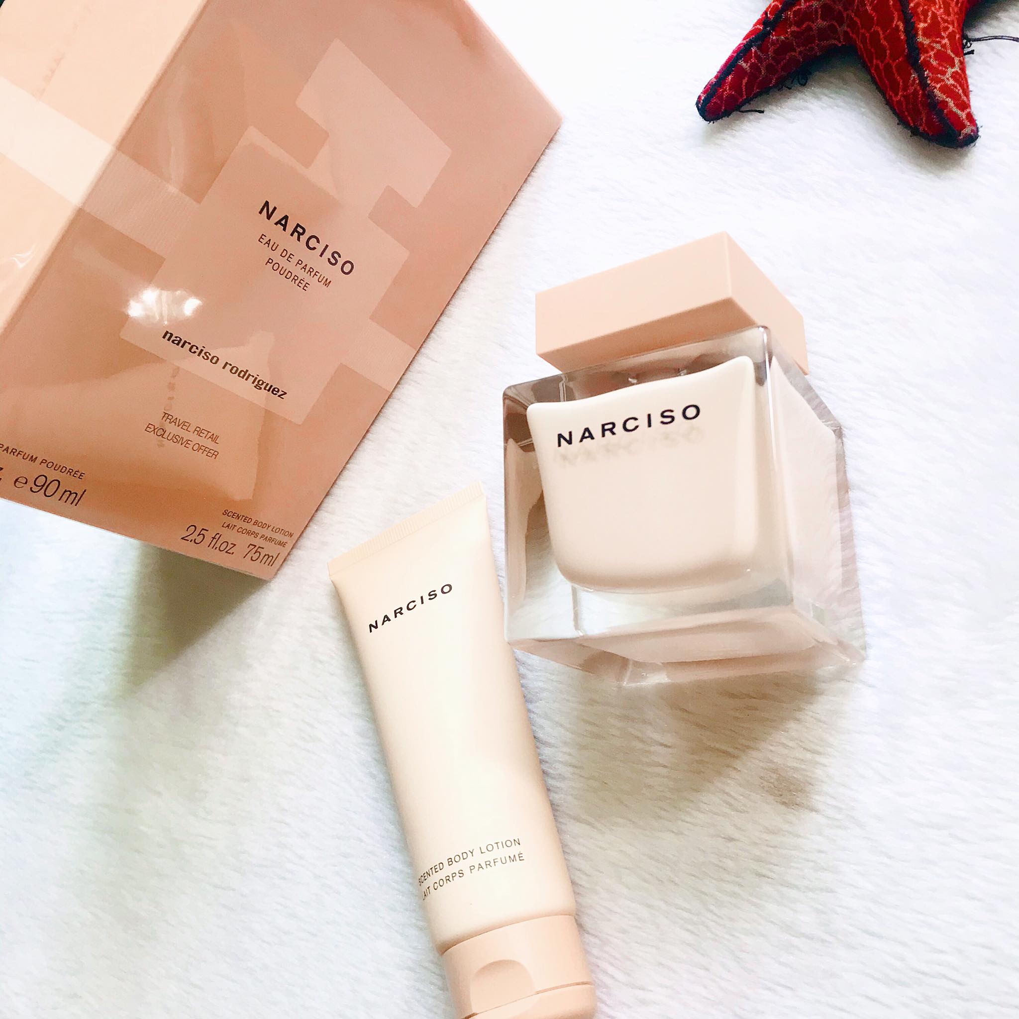 Set Nước Hoa Nữ Narciso Rodriguez Poudree EDP (90ml + Body Lotion 75ml)