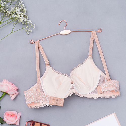 【 Rose 】Samuel Áo ngực T-shirt Đài Loan Mút Cao su Lót Vải Tactel siêu mềm viền ren cao cấp nguyên ngực ( Màu Da Nhạt)