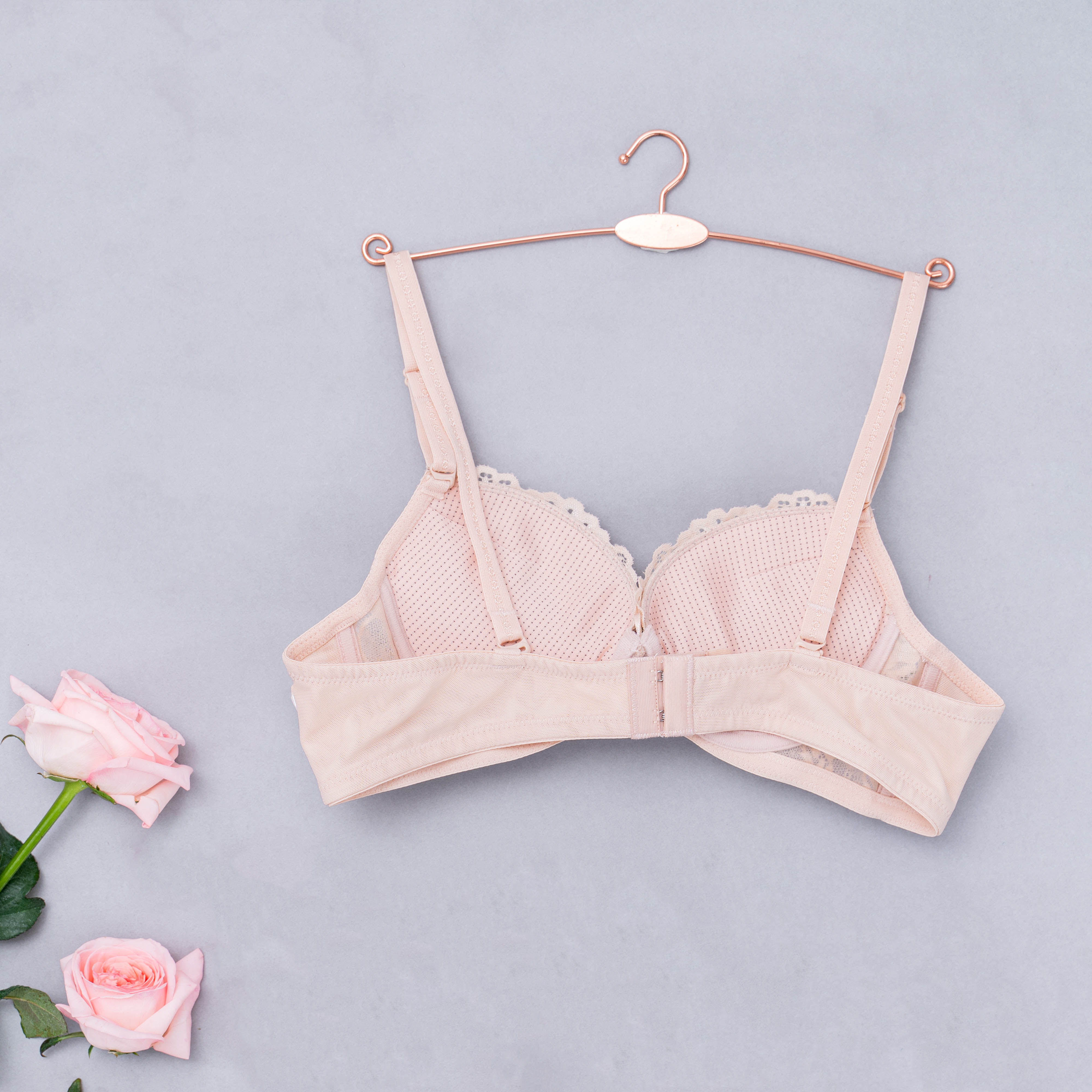 【 TARA】Samuel Áo Ngực Ren Siêu Nâng Đài Loan Mút Lót Vải Nanobon Viền Ren Cánh Buồm Lưng ( Màu Da )