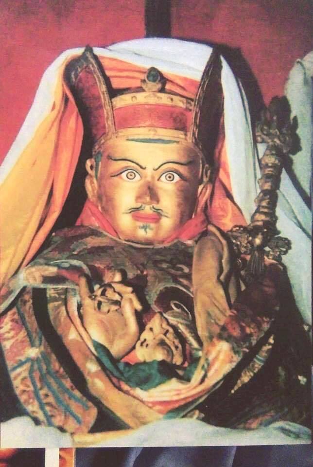 Lợi ích của Mật chú Kim Cương Đạo sư Liên Hoa Sanh