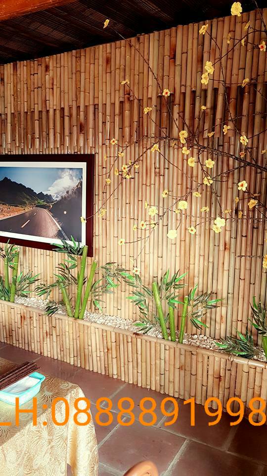 ỐP TRE TRÚC THANG TRÍ NHÀ HÀNG