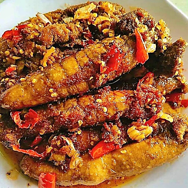 Trứng cá ngừ đại dương xào me - hải sản kỳ hà
