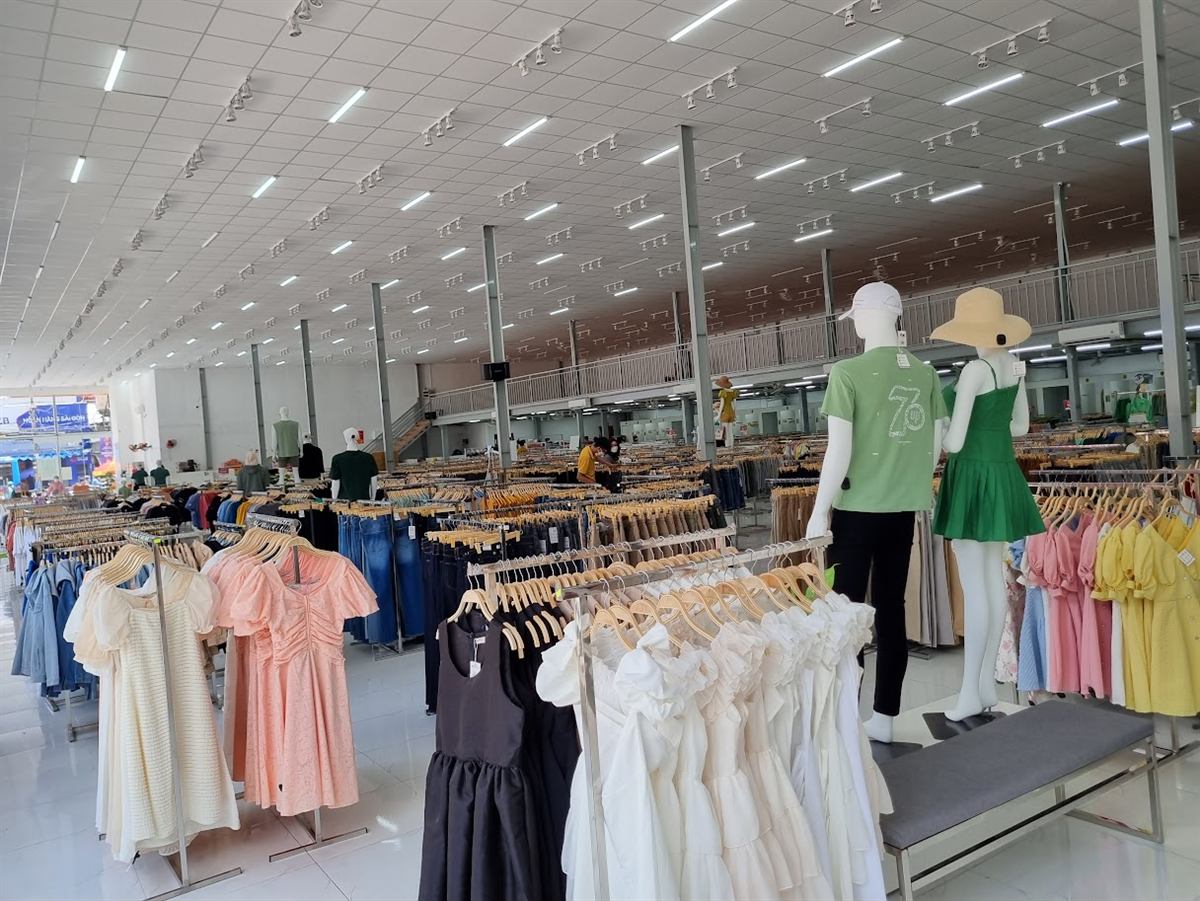 Bảo hiểm cháy nổ cửa hàng kinh doanh hàng hóa dễ cháy: từ 200 m² phải mua, phí 0,08% (2026)