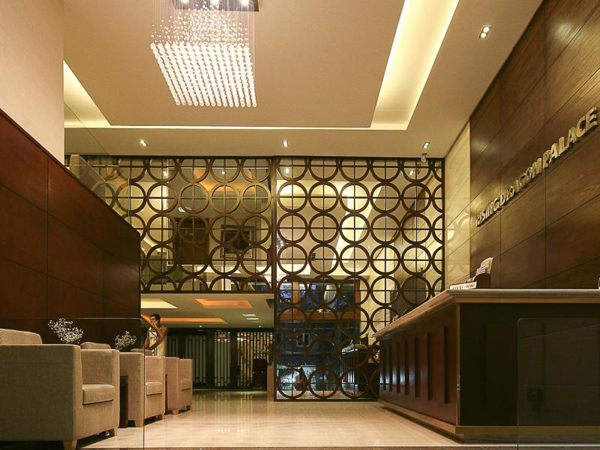 Rising Dragon Palace Hotel