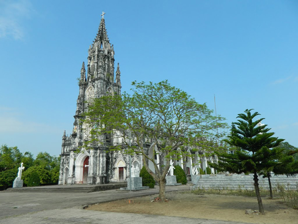 Hạ Long - Móng Cái - Trà Cổ