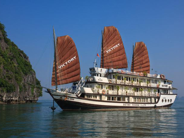 Du thuyền Victory