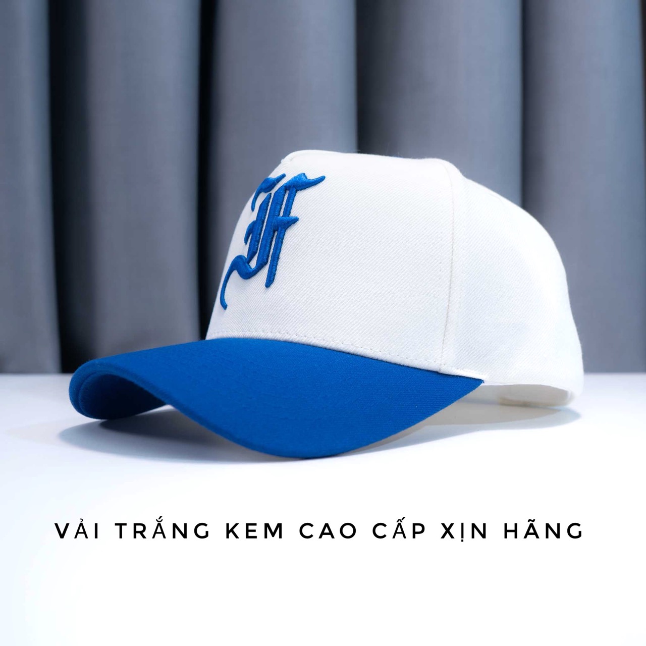 Nón lưỡi trai Fom Vuông Chữ F cách điệu Vải Trắng Kem vành Nón Xanh Dương brand One Hat