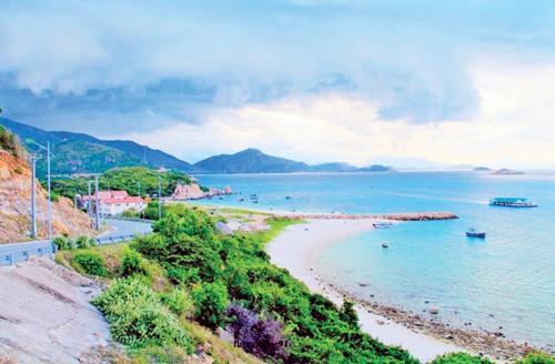 Đến với thiên đường biển đảo Bình Hưng