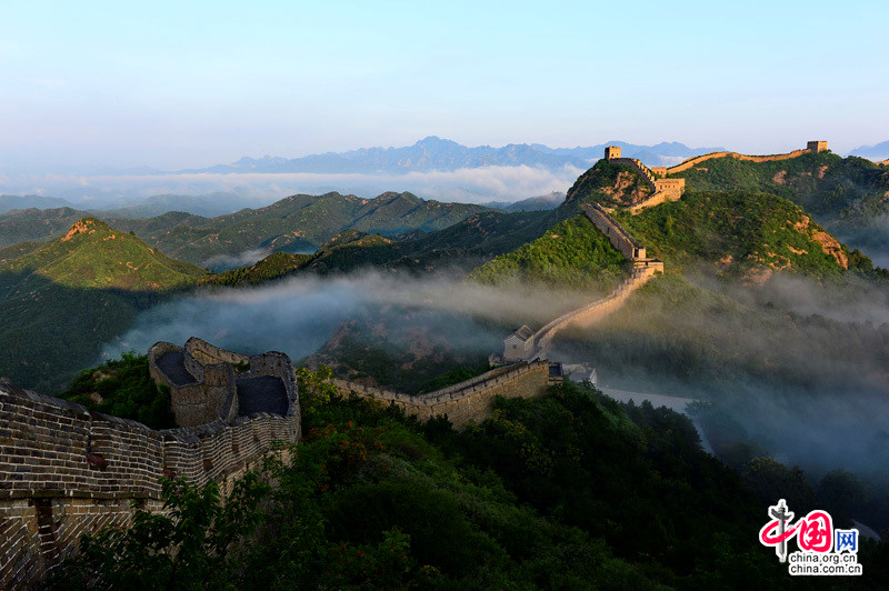 Vẻ đẹp đoạn Trường Thành Kim Sơn Lĩnh đầu thu