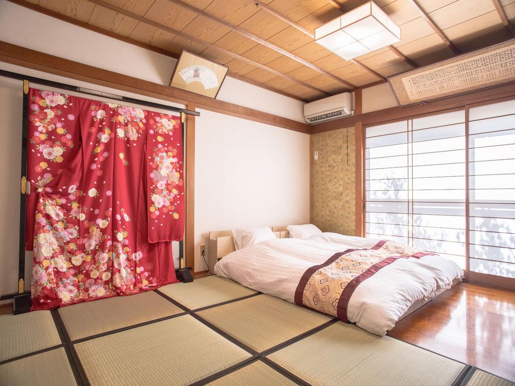 Kyoto thu thuế phòng của du khách