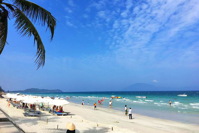 Hè đến rồi, lập team du hí Nha Trang tận hưởng nắng vàng cát trắng thôi nào!
