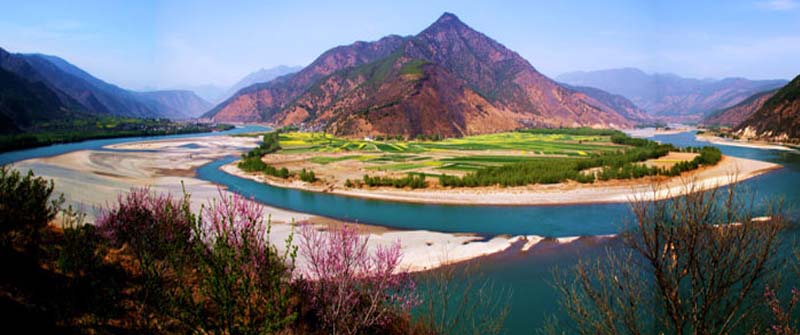 Mê mẩn trước vẻ quyến rũ của 5 cao nguyên đẹp nhất thế giới