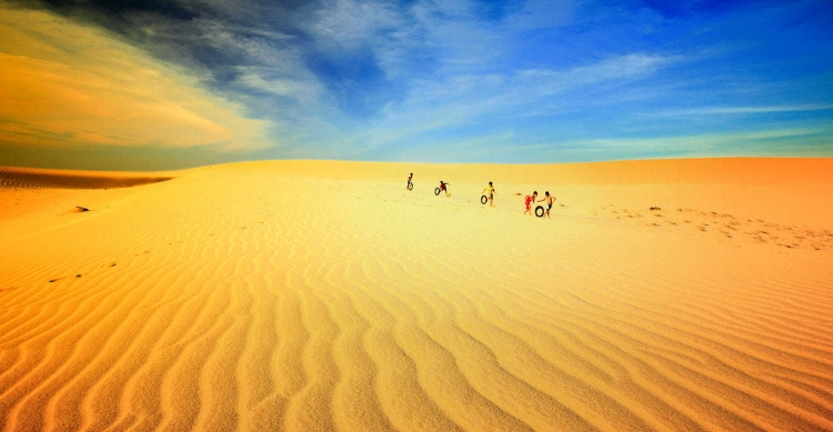 Nam Cương đâu chỉ mênh mang đồi cát