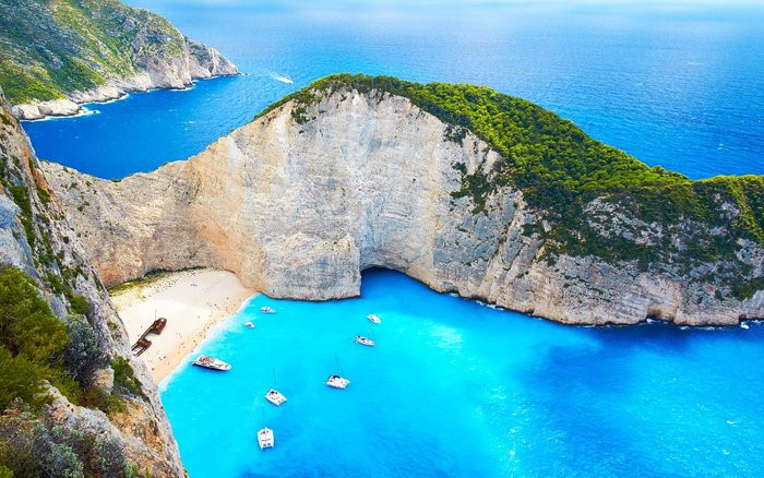 Những bãi biển nên thơ cho mùa hè trong mơ của bạn