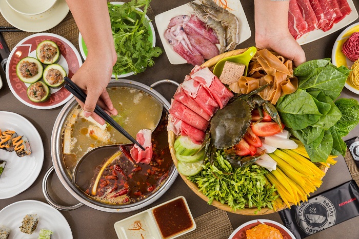 Các cách xử lý ngộ độc hải sản khi đi du lịch
