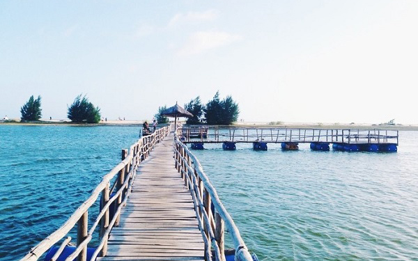 Hồ Cốc – thiên đường biển xanh ngọc cuốn hút từ ánh nhìn đầu tiên