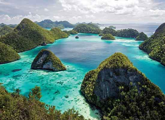 Khám phá 'thiên đường hạ giới' ở Indonesia trên tàu tuần dương sang trọng