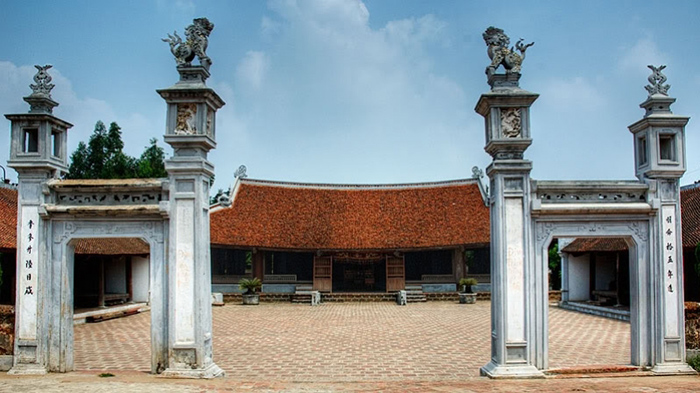 Hóa thân thành cô gái Bắc Bộ xưa tại làng cổ Đường Lâm