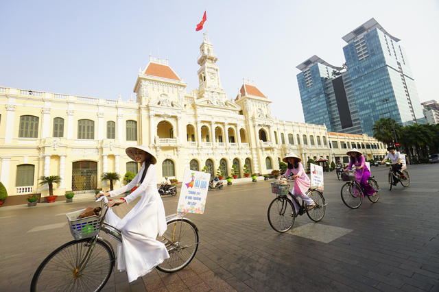 Tháng 3 Sài Gòn rộn ràng với Lễ hội áo dài TP.HCM 2018