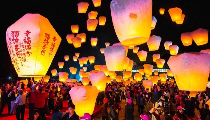 Bốn lễ hội thiên đăng ở châu Á đẹp như phim 'Công chúa tóc mây'