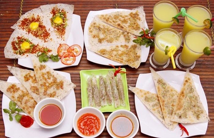 Những món ăn vặt ở Đà Nẵng khiến bạn mê ngay từ tên gọi