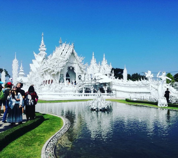 Phát hiện ngôi đền trắng như tuyết đẹp "phát hờn" khiến giới trẻ điêu đứng