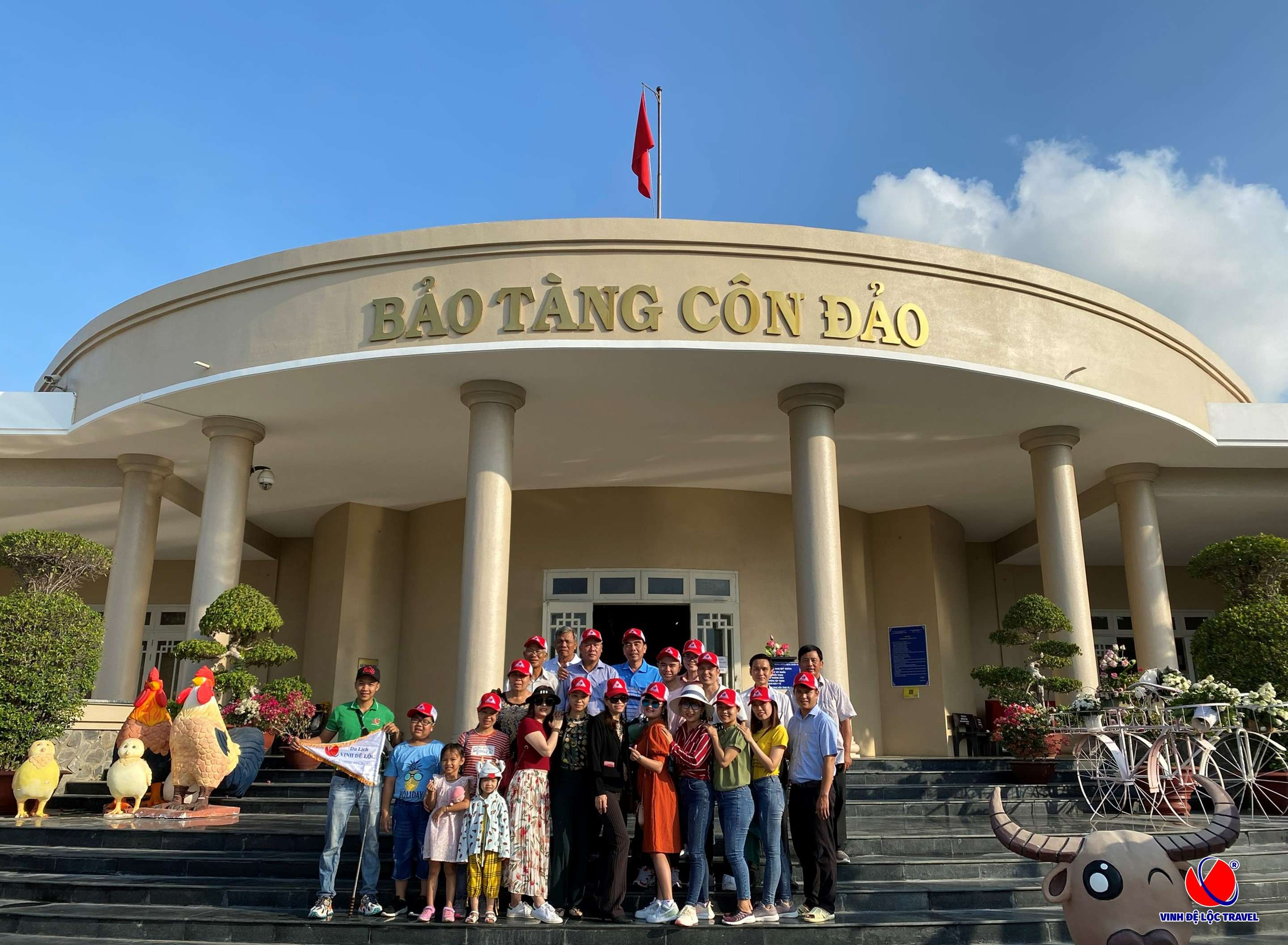 HÌNH TOUR CÔN ĐẢO 17-18.04.21