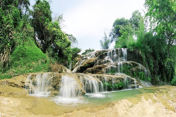 Nào chỉ có Mai Châu, thác Mu Hòa Bình cũng là điểm đến đẹp được người trẻ mê mẩn