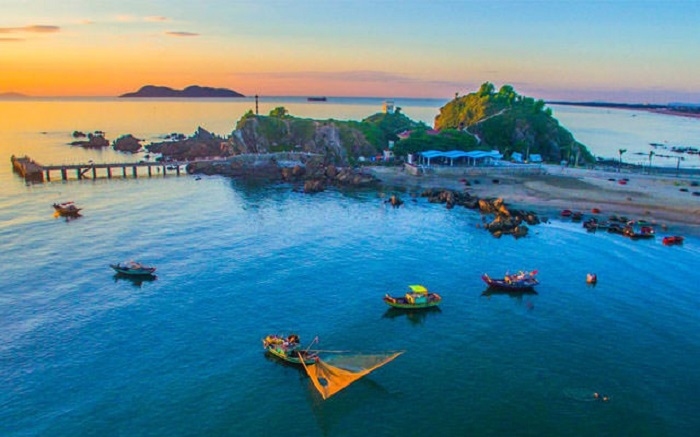Kinh nghiệm du lịch đảo Lan Châu – hòn đảo đẹp nhất Cửa Lò