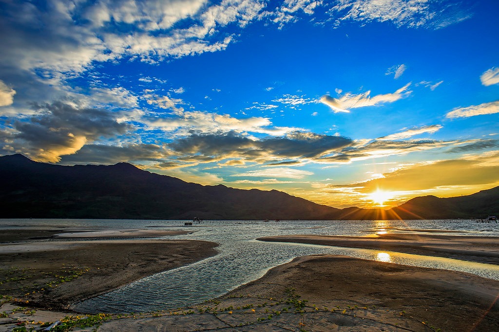 Khám phá “tuyệt tình cốc” phiên bản cực ít người biết ở Huế