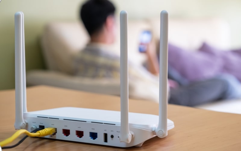 Có nên đặt cục phát WiFi trong phòng ngủ? Sự thật bạn cần biết