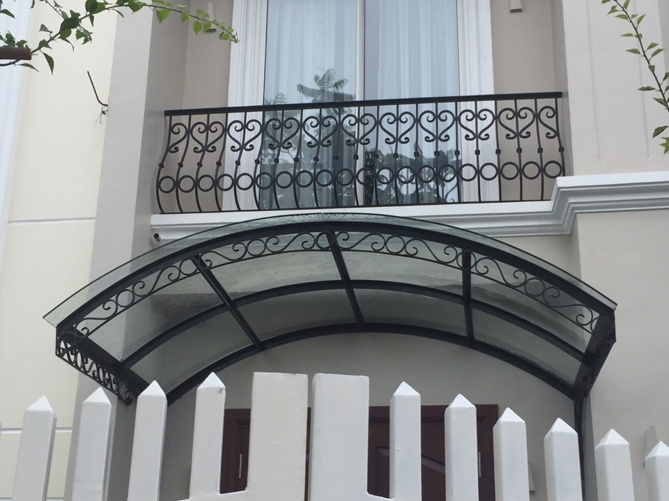 chuyen-nhan-tu-van-thiet-ke-thi-cong-lap-dat-mai-kinh-cuong-luc-sanh-kinh-cuong-luc