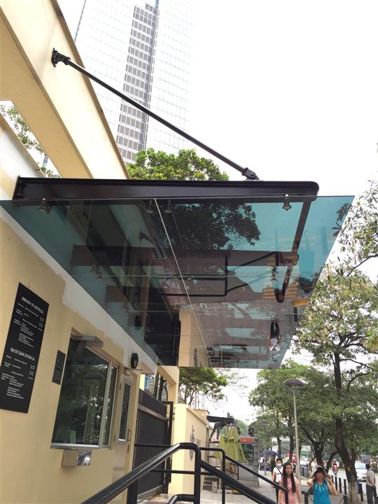 chuyen-nhan-tu-van-thiet-ke-thi-cong-lap-dat-mai-kinh-cuong-luc-sanh-kinh-cuong-luc