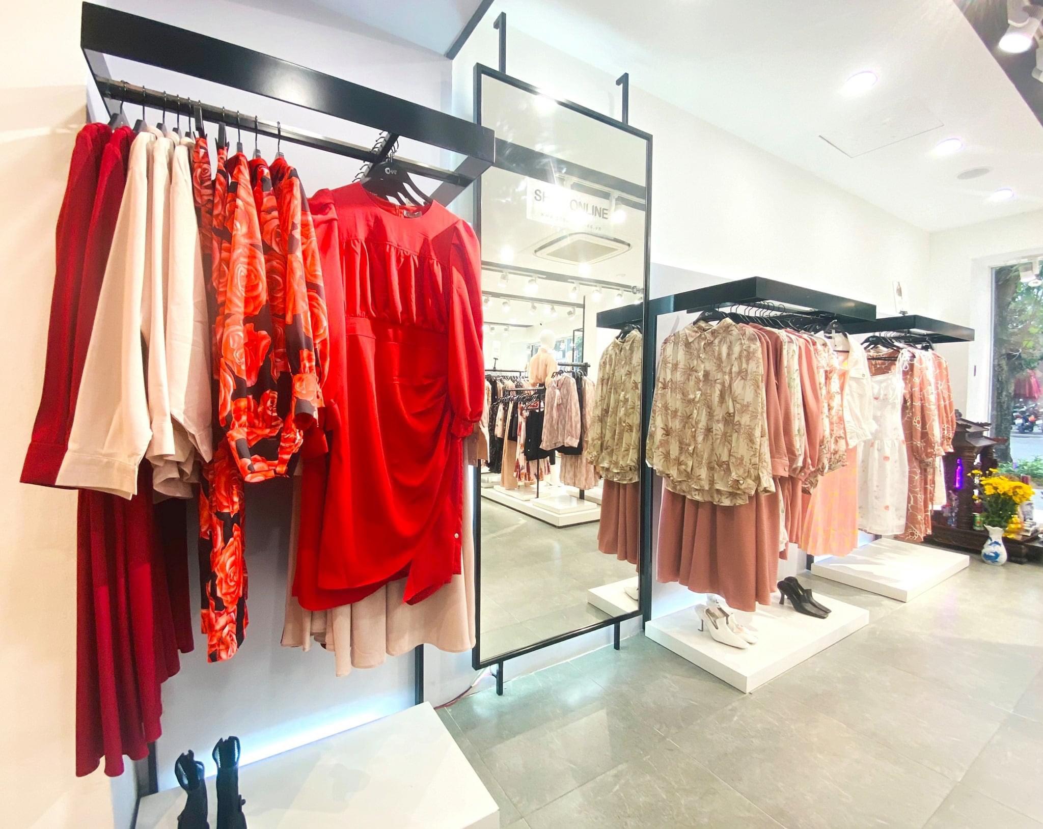co-so-thiet-ke-san-xuat-shop-quan-ao-thoi-trang-dep-duoc-ua-chuong-tai-ha-noi