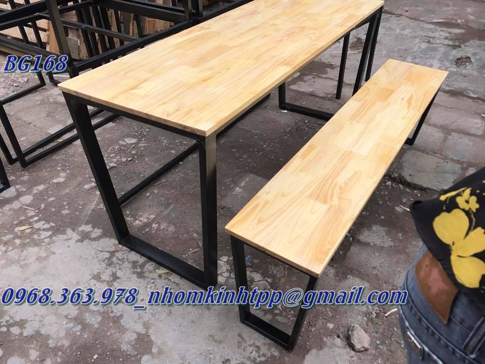 kho-xuong-san-xuat-ban-ghe-lau-nuong-quan-bia-tai-ha-noi-gia-re