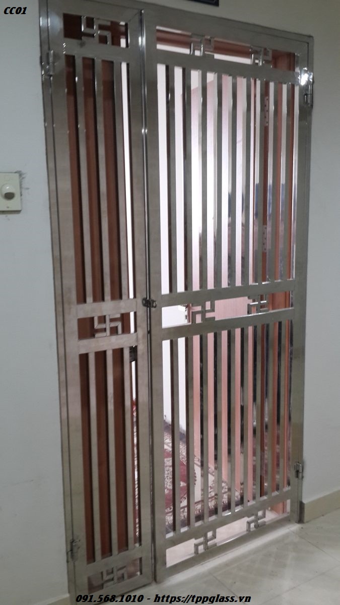 bao-gia-lam-cong-cua-cau-thang-hang-rao-lan-can-ban-cong-sat-tai-ha-noi