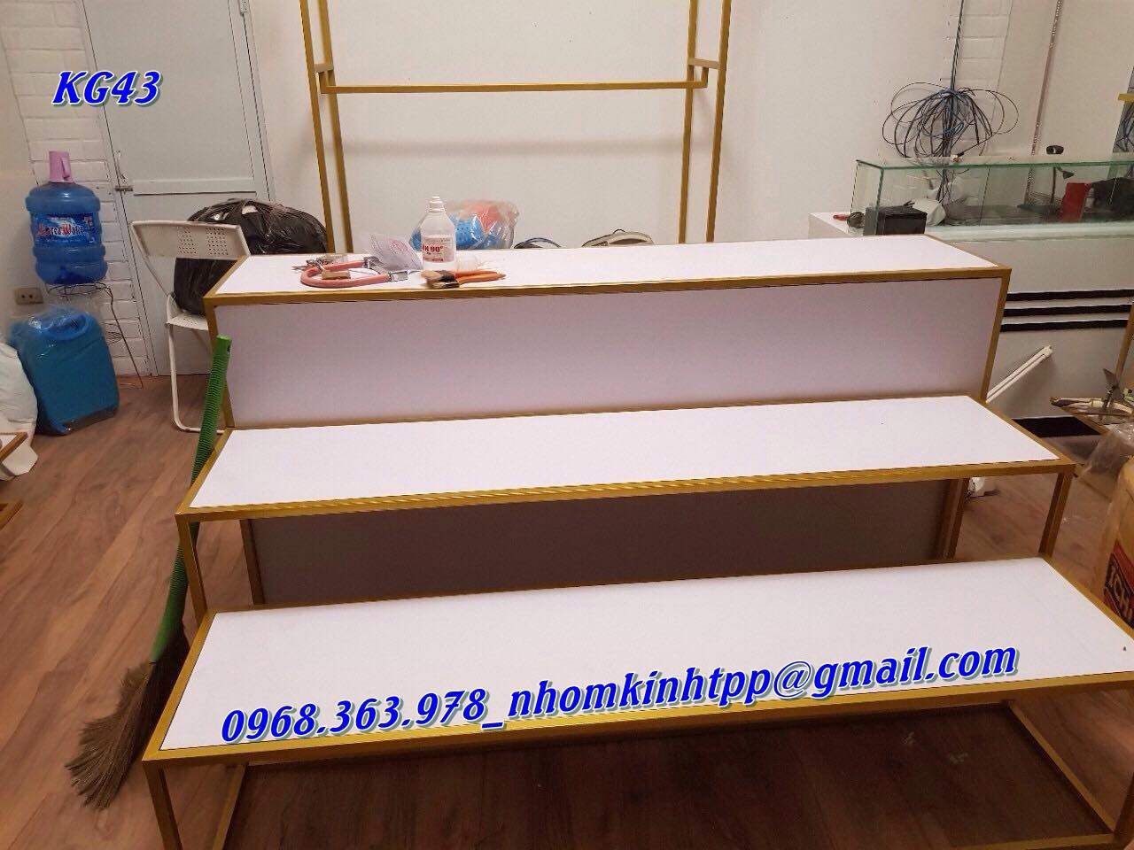 thiet-ke-thi-cong-noi-that-shop-giay-dep-tpp-noithat