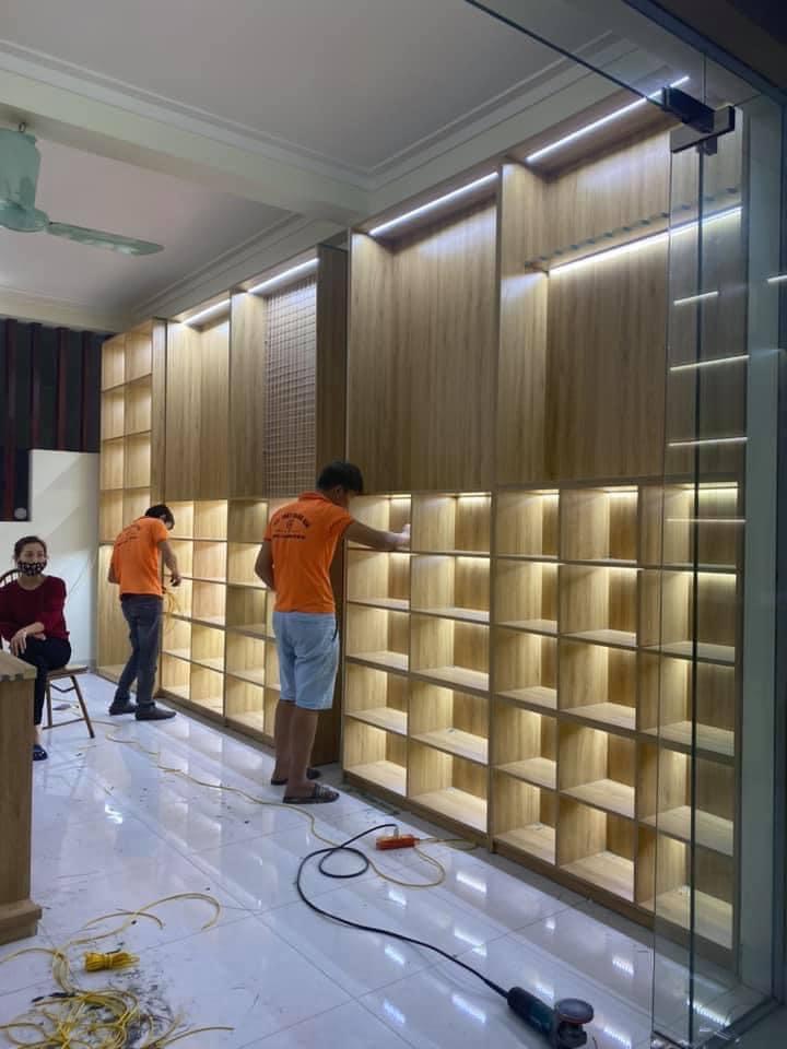 thiet-ke-thi-cong-noi-that-cua-hang-tui-xach-tppnoithat