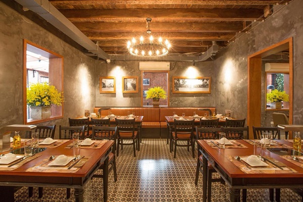 Mau-Thiet-ke-thi-cong-noi-that-nha-hang-cha-ca-ha-thanh