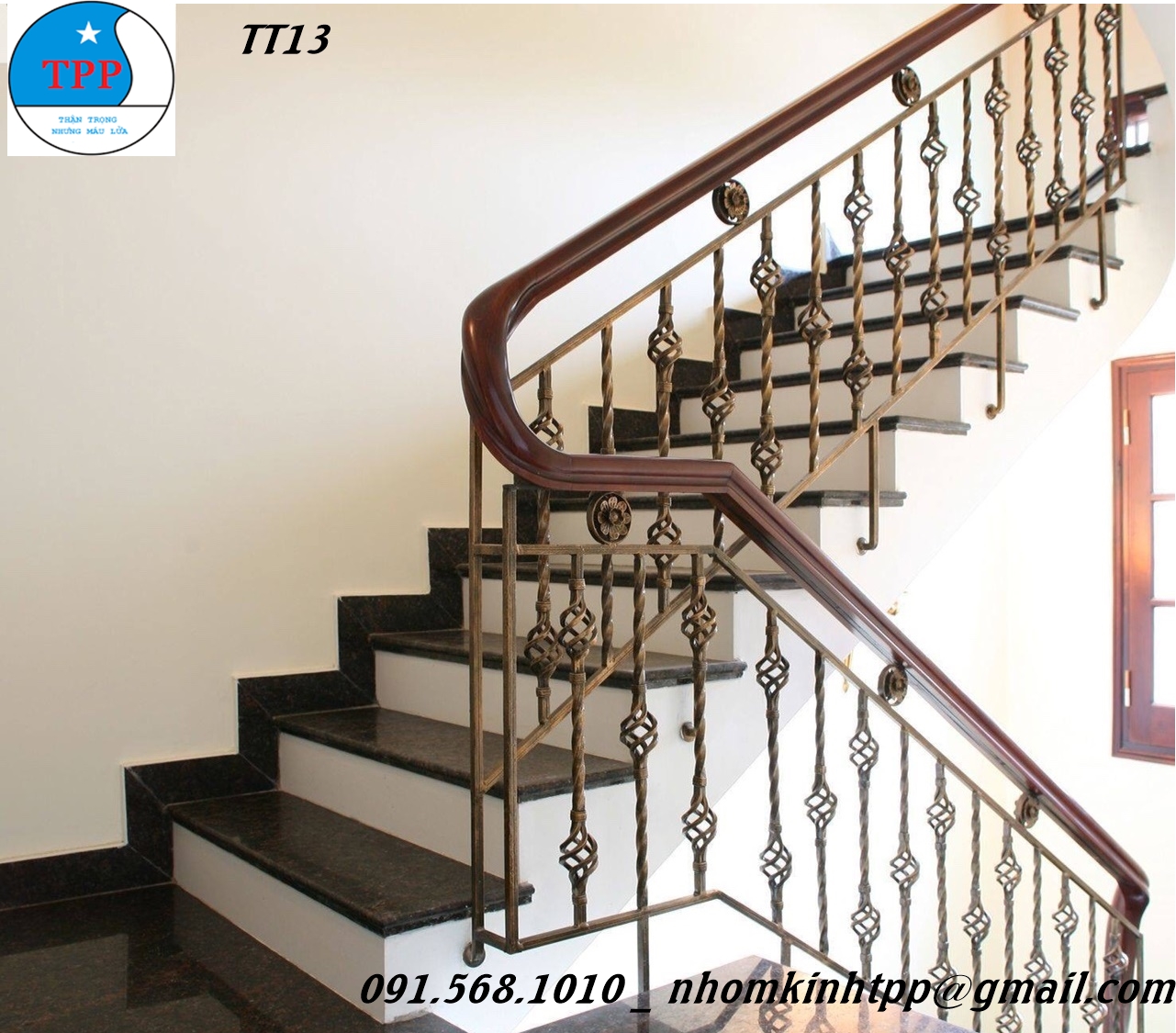 bao-gia-lam-cau-thang-sat-hang-rao-sat-lan-can-sat-ban-cong-sat