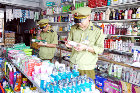 Sửa quy định về xử phạt trong sản xuất buôn bán hàng giả, hàng cấm