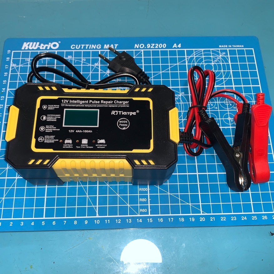 Sạc bình ắc quy 12V 100Ah TIANYE có khử sunfat dòng sạc 12V