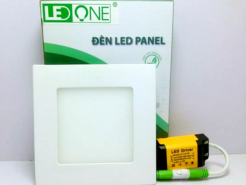 Đèn LED ốp nổi vuông