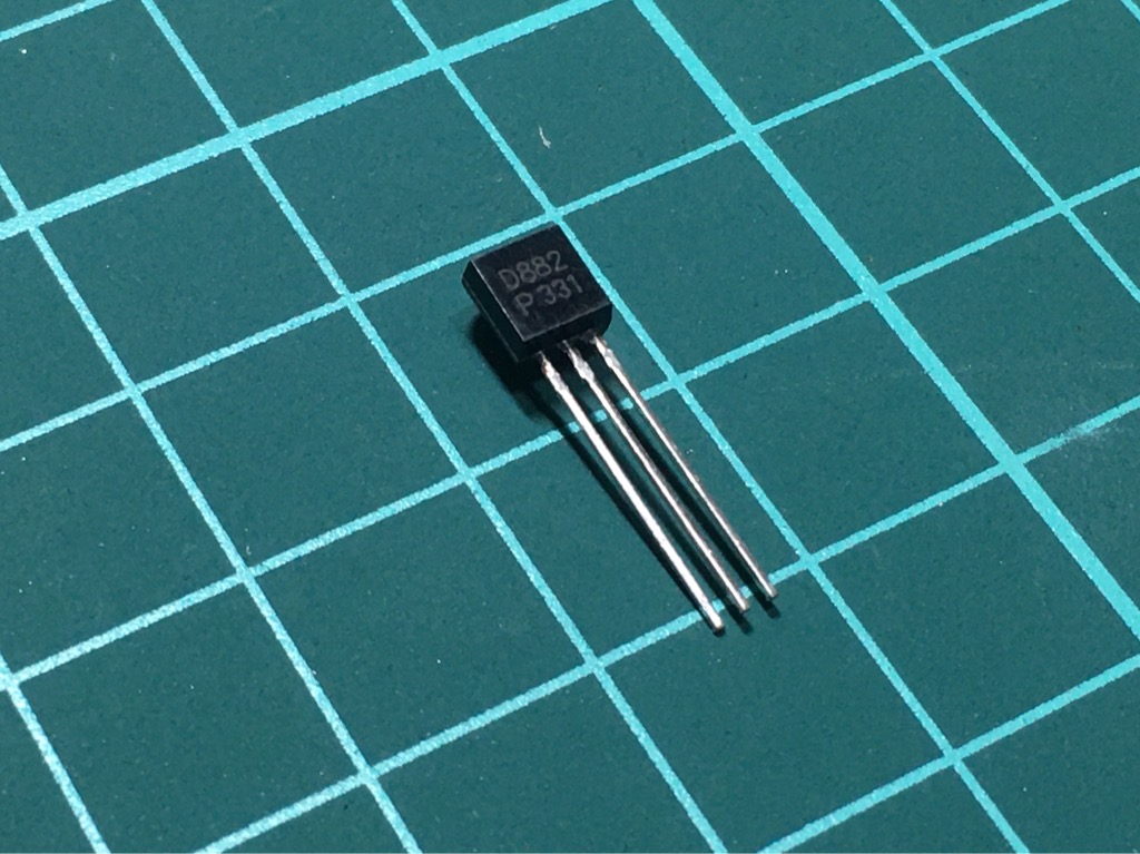 Cặp transistor B772 / D882