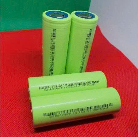 Pin lion - mã 26800 3.7V - 6800mah - xả 20A