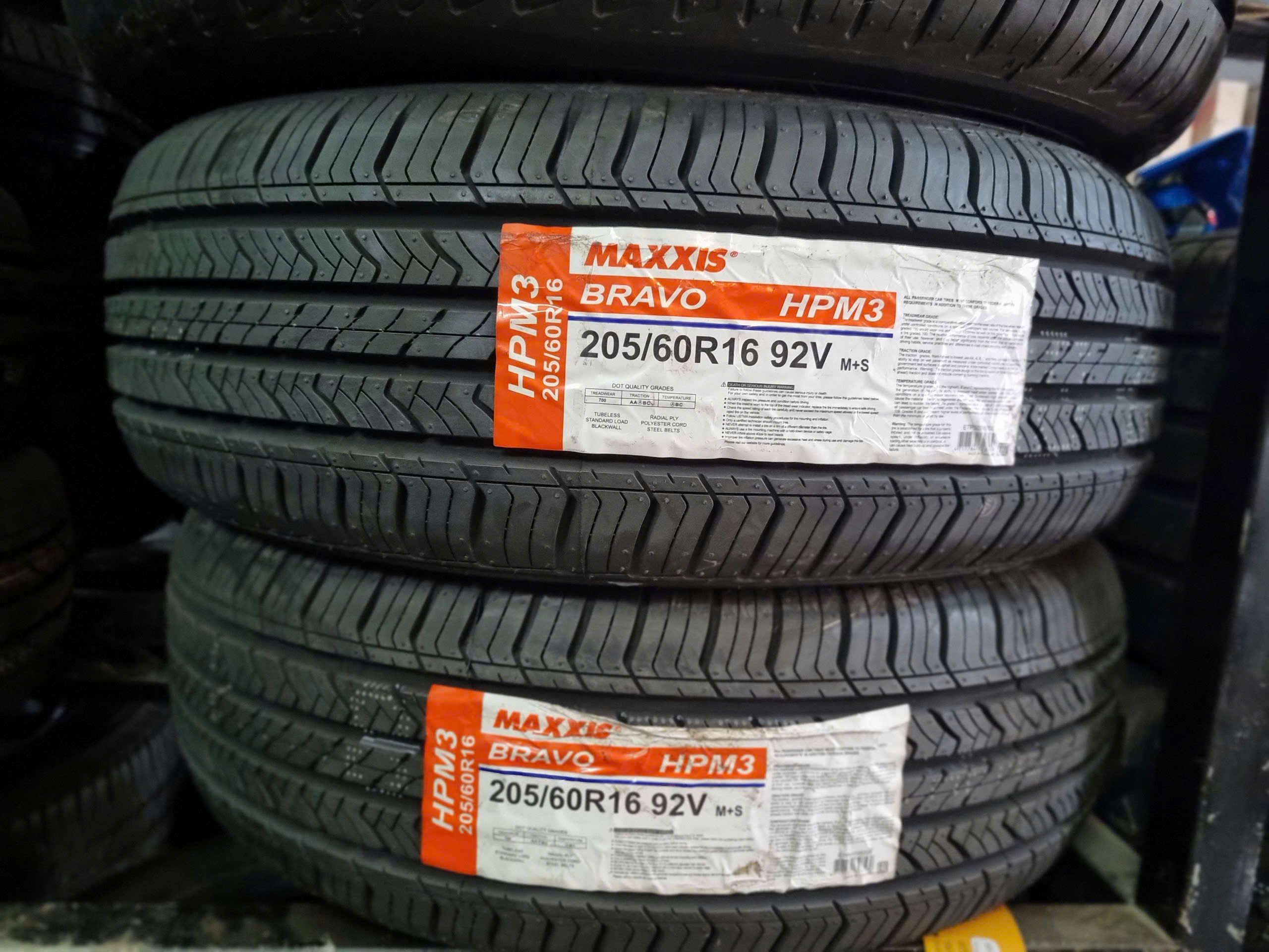 Lốp Maxxis 235/55R18