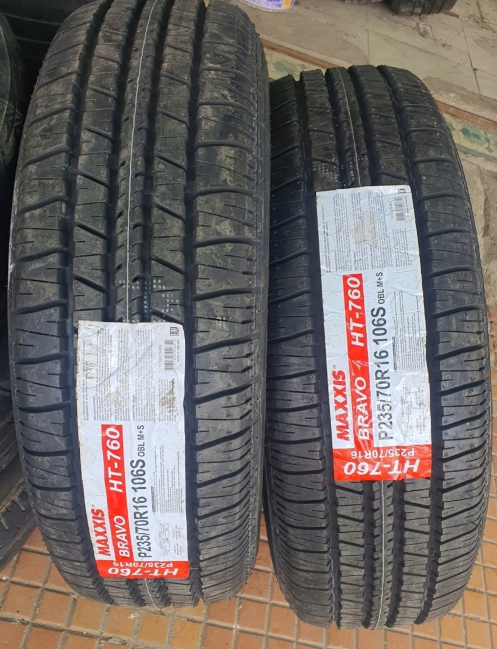 Lốp Maxxis 235/65R17