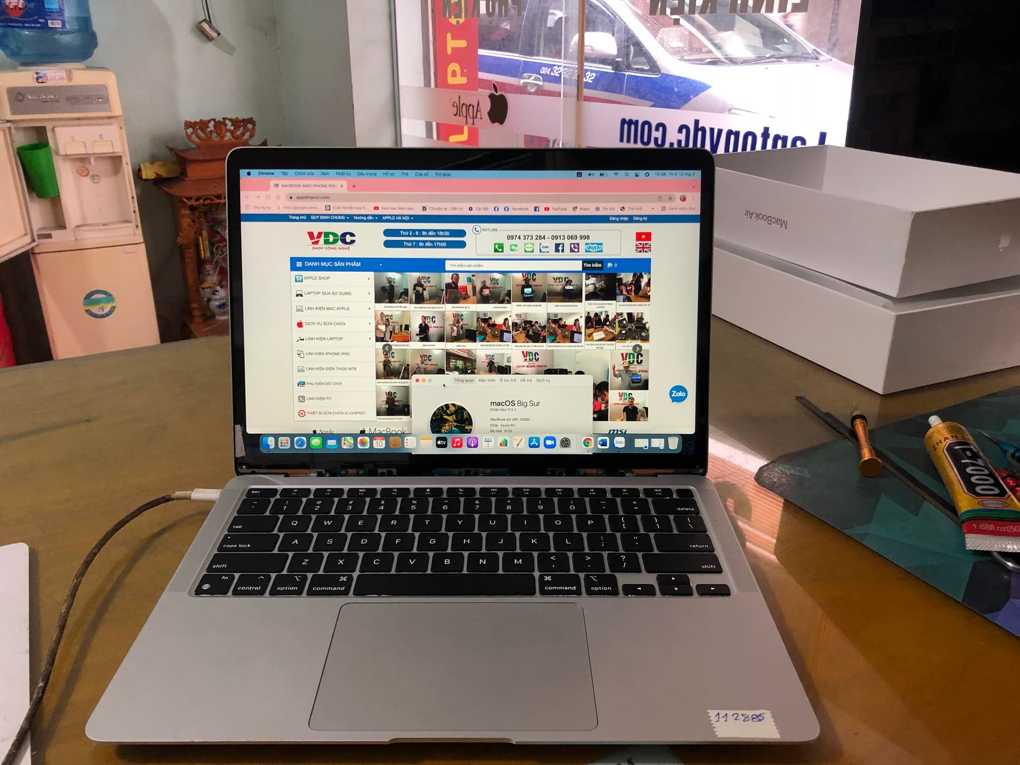 MACBOOK AIR RETINA VỠ MÀN HÌNH SAU KHI THAY ĐẸP NHƯ MỚI